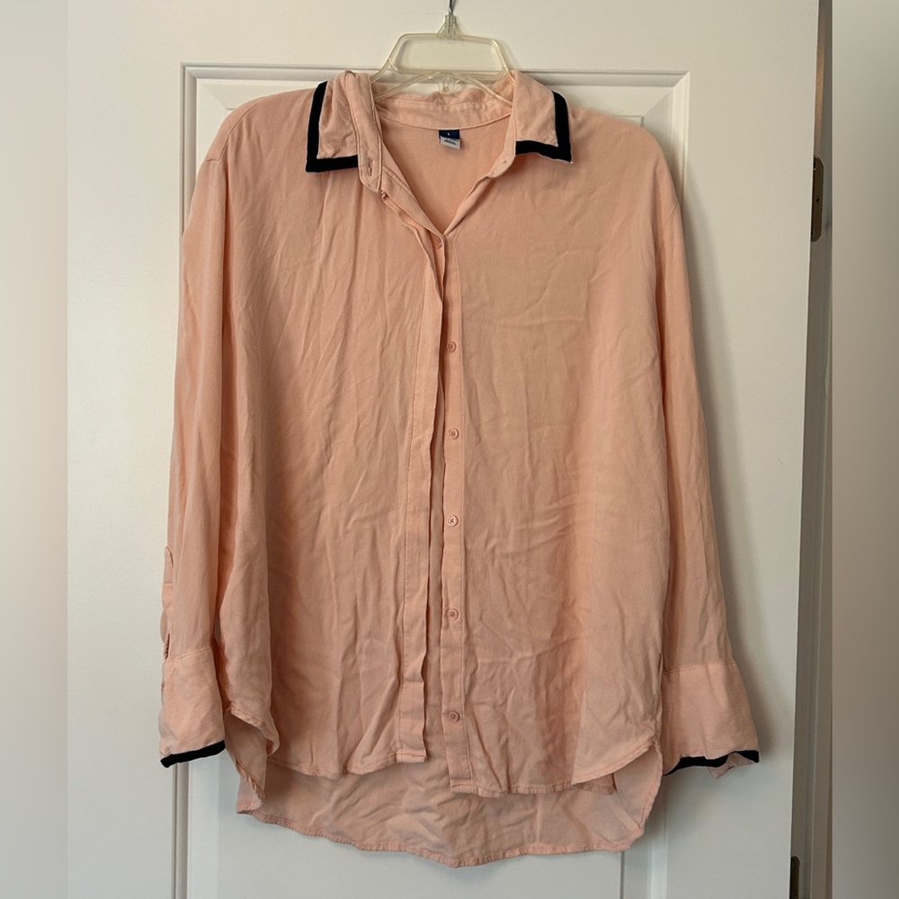 Old Navy Pale Pink Casual Button-Down Shirt with Black Accents